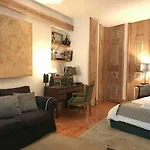 Lindo Loft In The Centre Of Lisbon, With Fireplace