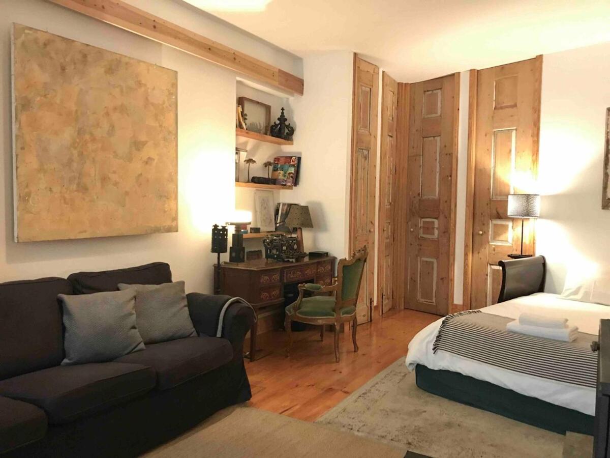 Apartamento Lindo Loft In The Centre Of Lisbon, With Fireplace *