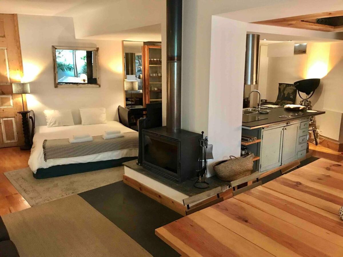 Apartamento Lindo Loft In The Centre Of Lisbon, With Fireplace